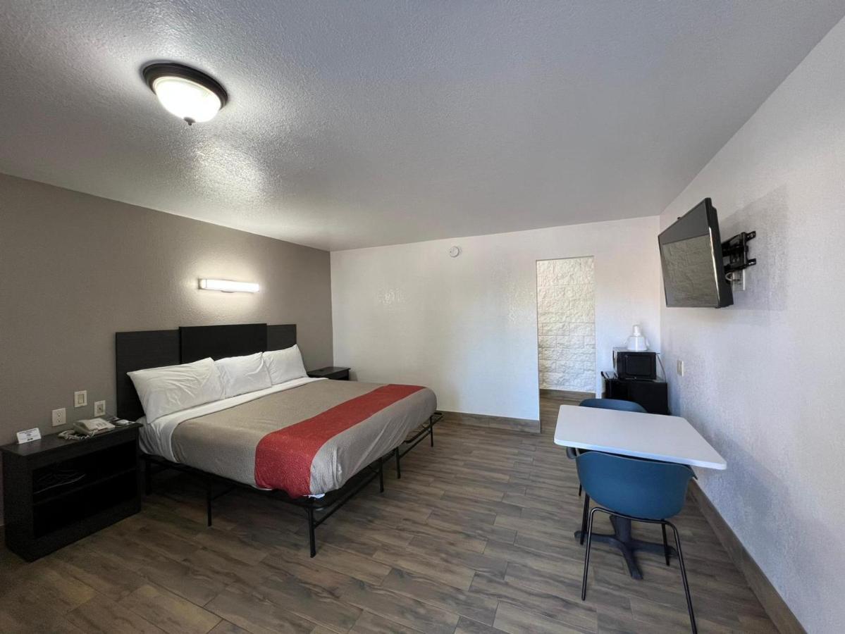 Motel 6-Orange, Ca - Anaheim ภายนอก รูปภาพ