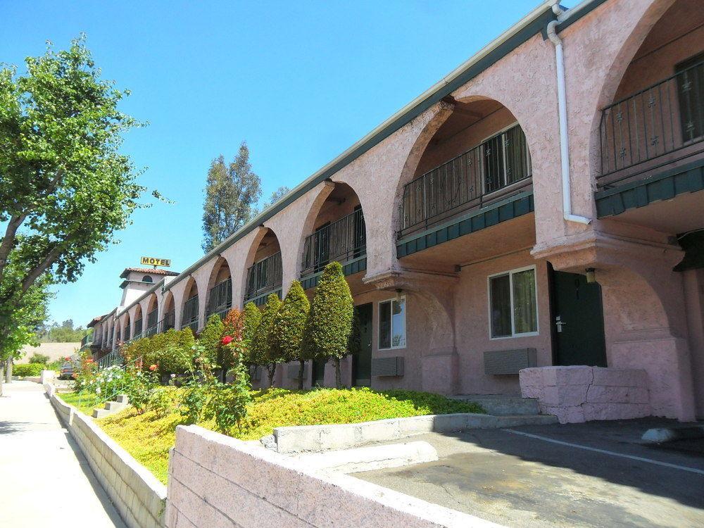 Motel 6-Orange, Ca - Anaheim ภายนอก รูปภาพ