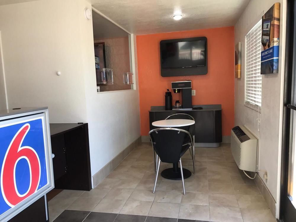 Motel 6-Orange, Ca - Anaheim ภายนอก รูปภาพ